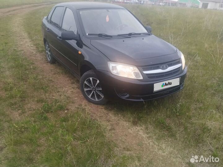 LADA Granta 1.6 МТ, 2012, 100 000 км