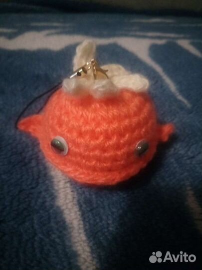 Вязанный дельфинчик