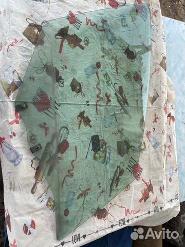 Стекло боковое переднее правое Peugeot 308/408