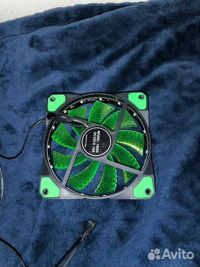 Кулер, зелёный