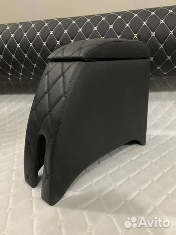 Подлокотник ваз 2107