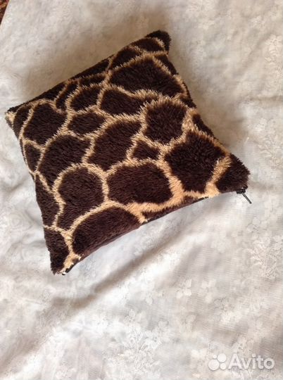 Подушка 35x35 см(съемный чехол)