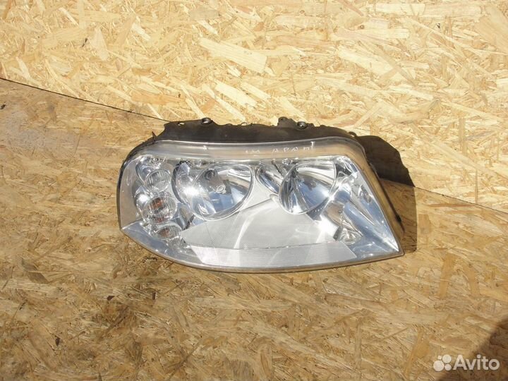 Фара правая volkswagen Sharan