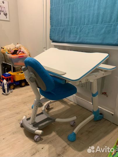 Растущая парта и стул бу