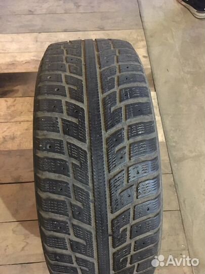 Kumho 722 215/65 R17
