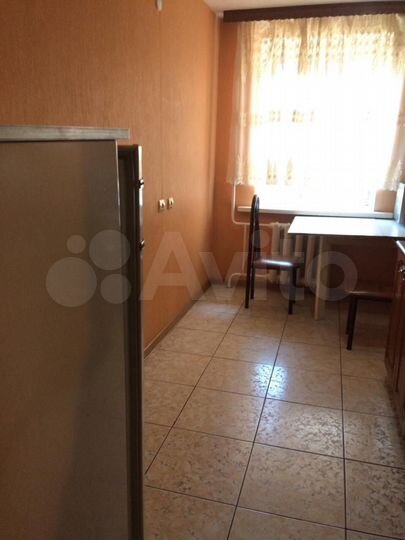 2-к. квартира, 65 м², 2/4 эт.