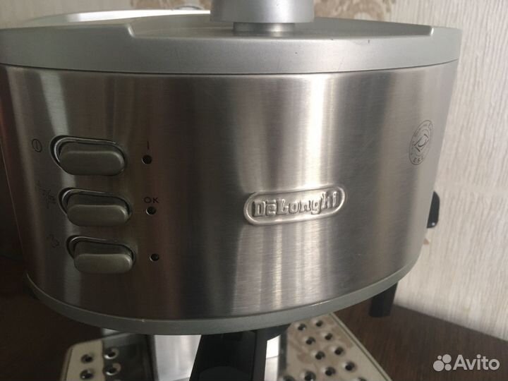 Кофеварка рожковая delonghi