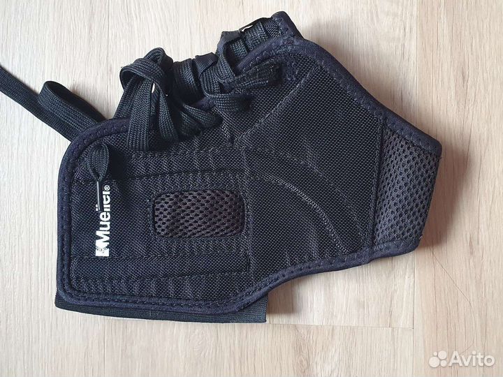 Бандаж на голеностопный сустав