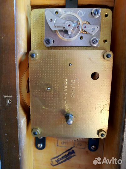 Часы настольные Янтарь СССР Салют