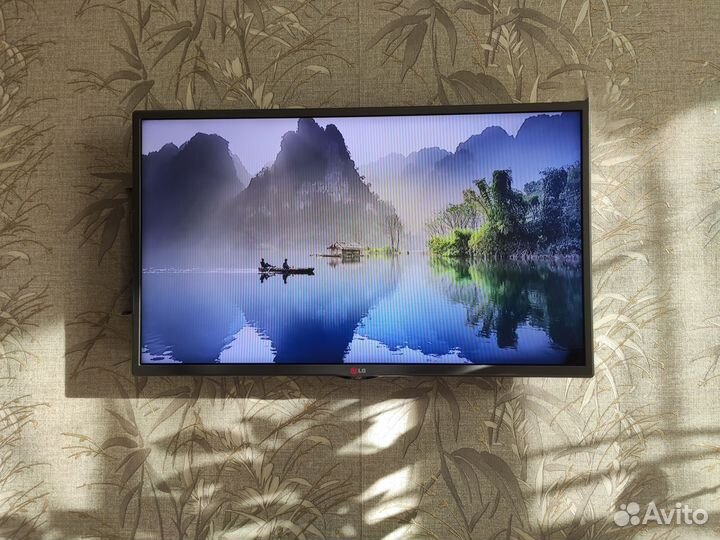 Телевизор LG 32LB561U 32 дюйма