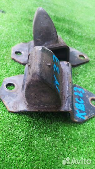 Опора моста задняя Nissan Serena SR20DE