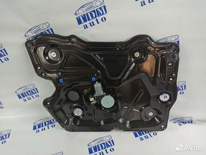 Стеклоподъемник левый передний Nissan Altima L32