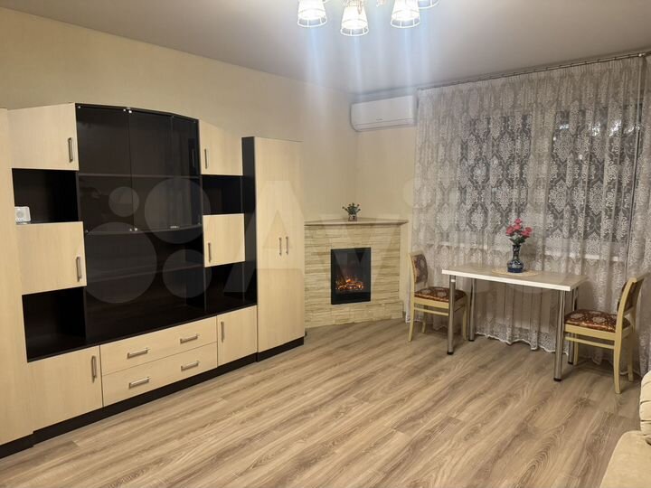 2-к. квартира, 60 м², 7/17 эт.