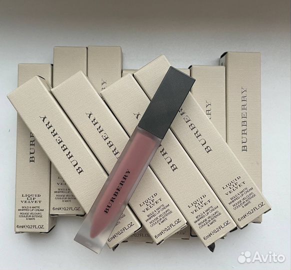 Помада лаковая Burberry