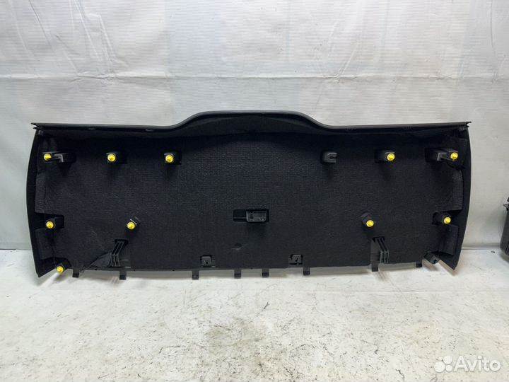 Обшивка крышки багажника Mercedes 166 GL GLS