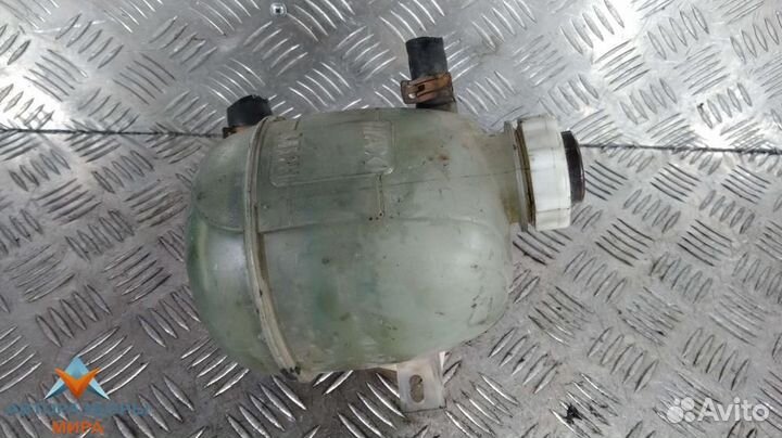 Бачок расширительный Renault Megane рест. 2002
