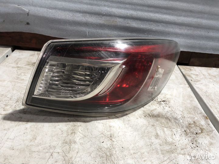 Задний правый стоп mazda 6