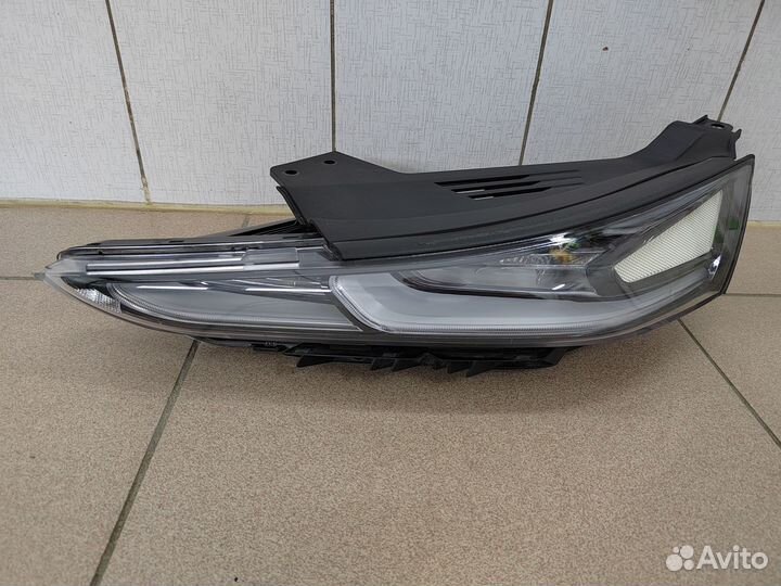 Фара дхо левая Hyundai Santa Fe 4 92207-S1000
