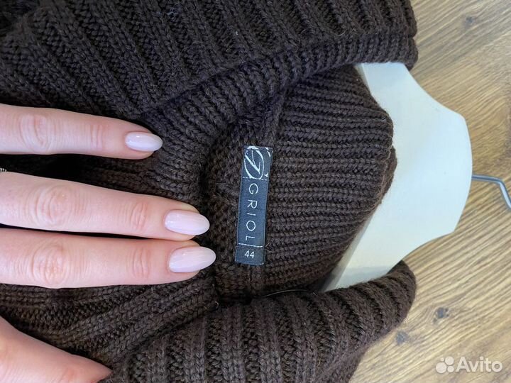 Платье вязанное шерсть