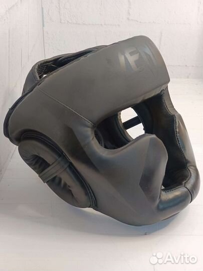 Боксерский шлем