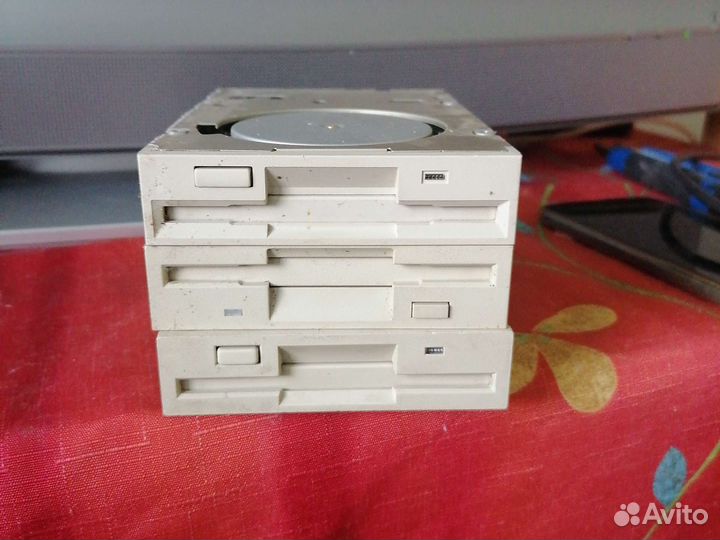 Флоппи дисковод