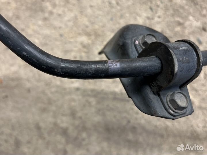 Honda civic 4д стабилизатор задний