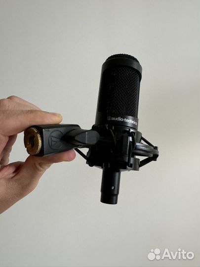 Студийный микрофон audio-technica AT2035