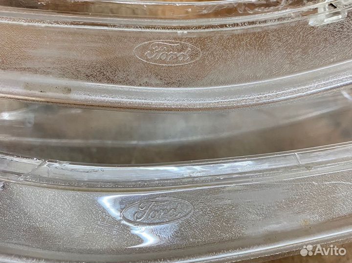 Оригинальные стекла фар ford