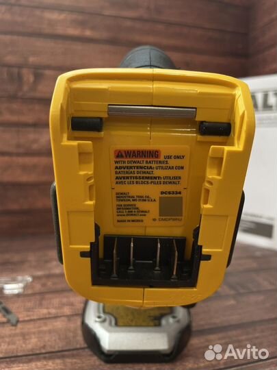 Лобзик dewalt dcs334