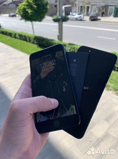 Замена аккумулятора на телефоне