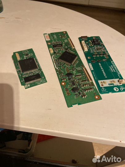 Микросхемы 2000-х состояние хорошее