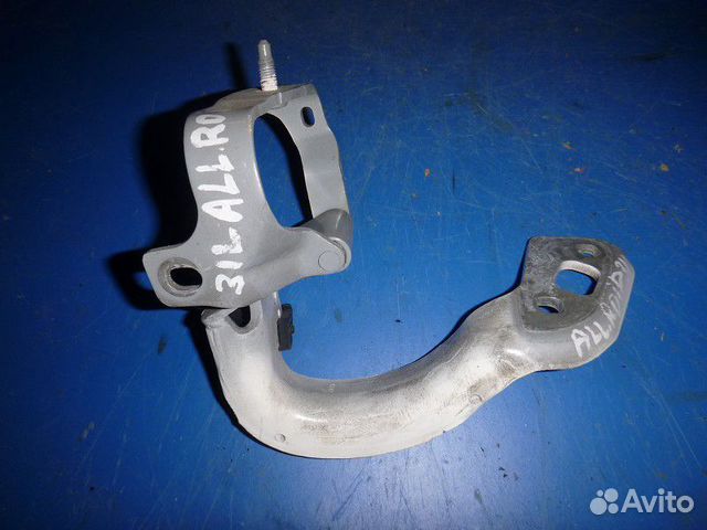 Петля двери багажника audi allroad quattro 2005