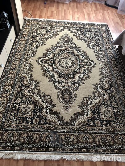 Ковер шерстяной