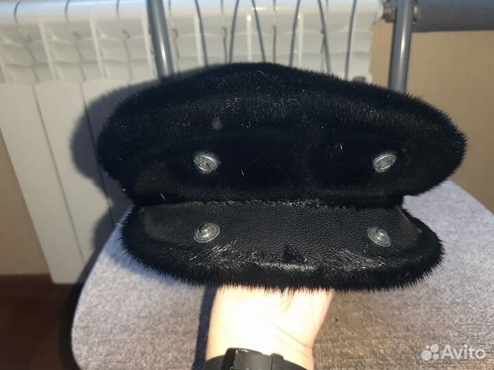 Меховая мужская кепка