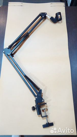 Настольная стойка для светового и фотооборудования