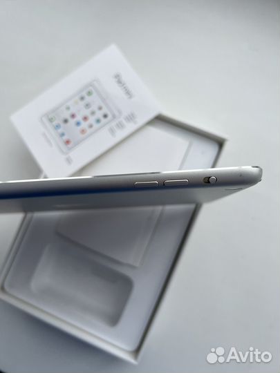 Apple iPad mini 2 with Retina display A1489