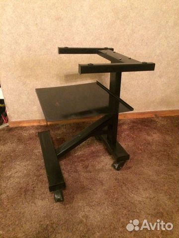 Стойка под виниловый вертак и усилитель