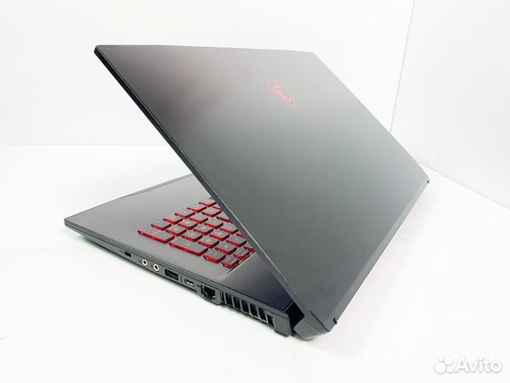 Игровой ноутбук MSI 17