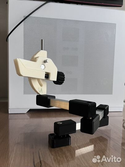 Монипулятор для заточки ножей