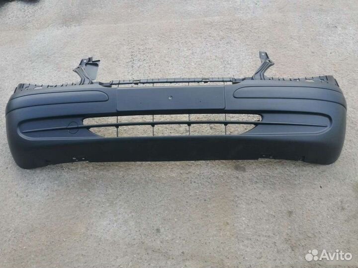 Бампер Mercedes Vito W639