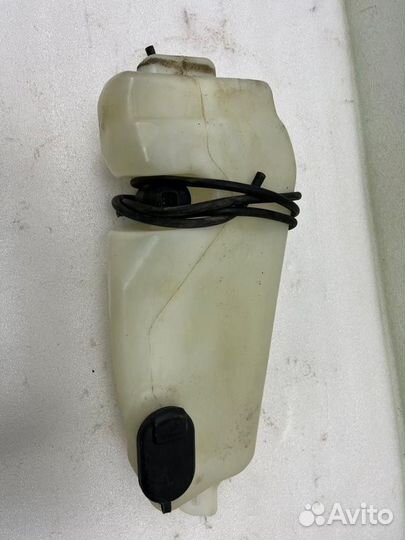 Бачок стеклоомывателя Renault Logan седан 2010