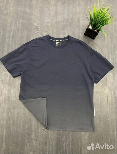 Футболка Nike Lux