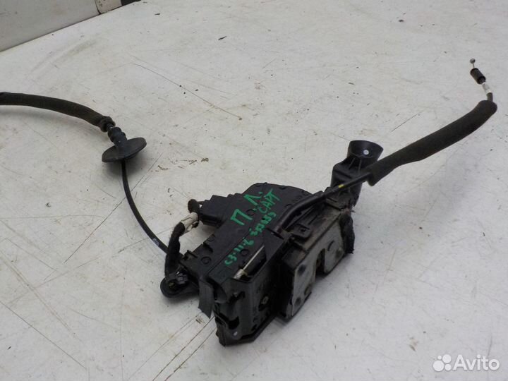 Б/У Б/У Замок двери Renault Kaptur 2016 805031332R