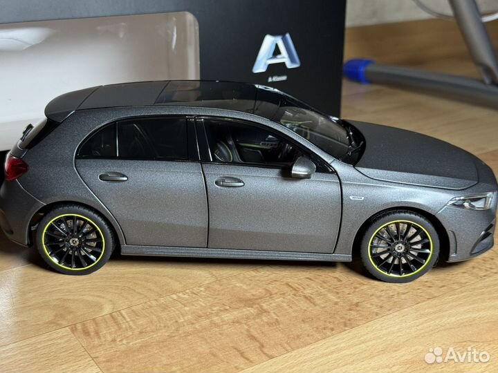 Машинка, модель Mercedes A-class, amg,1/18