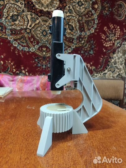 Микроскоп пластиковый из ГДР