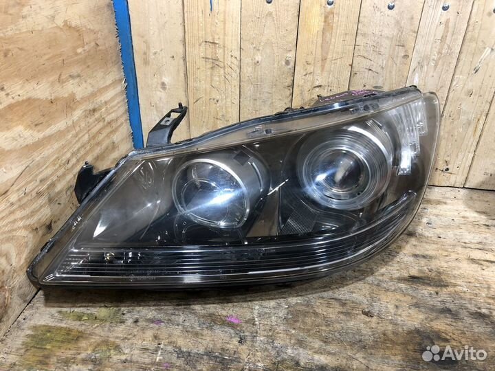 Фара левая Honda Legend 4 ксенон 140359