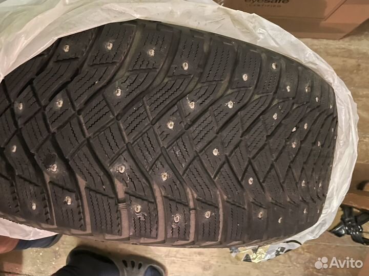 Goodyear Ultra Grip Ice Arctic 2 235/45 R18