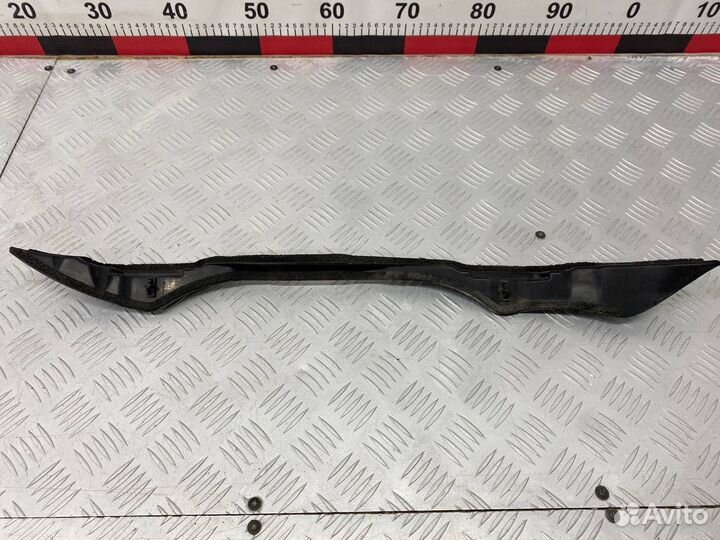 Б/У пыльник крыла передний левый Mazda Demio 2