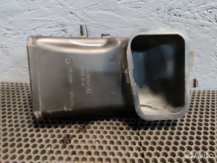 Воздуховод левый Bmw 520I F10 N20 2015