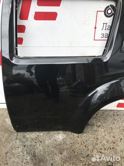 Дверь задняя левая Nissan Pathfinder